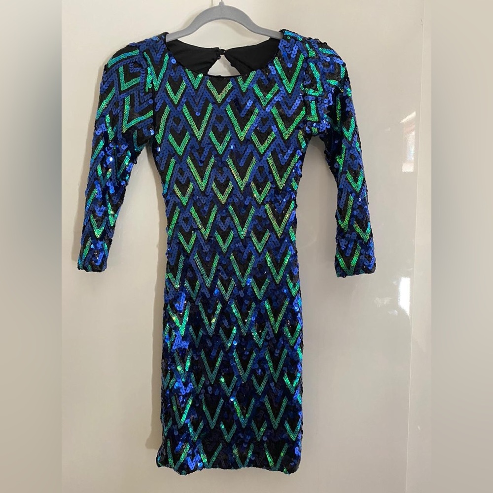 Charlote long sleeve sequin dress